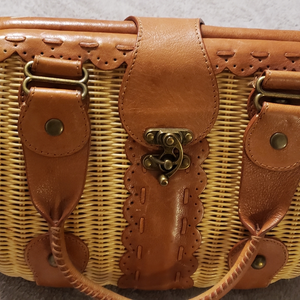 Isabella Fiore purse